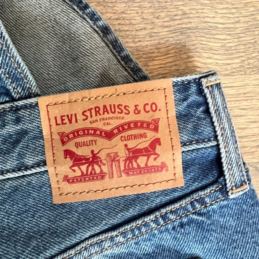 NWT Levi's overalls - Picture 3 of 11